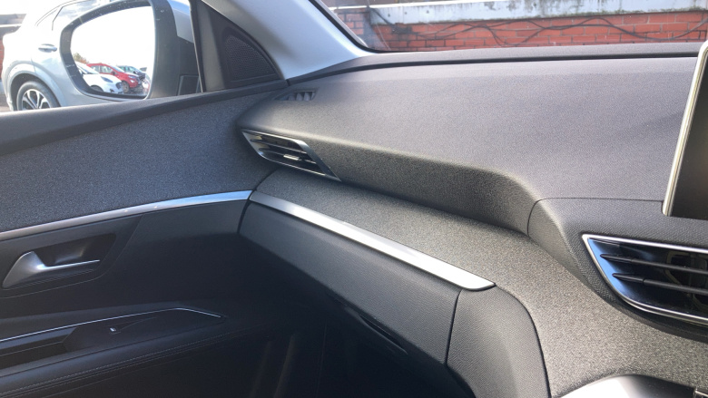 Peugeot 3008 1.2 PureTech Allure 5dr Petrol Estate